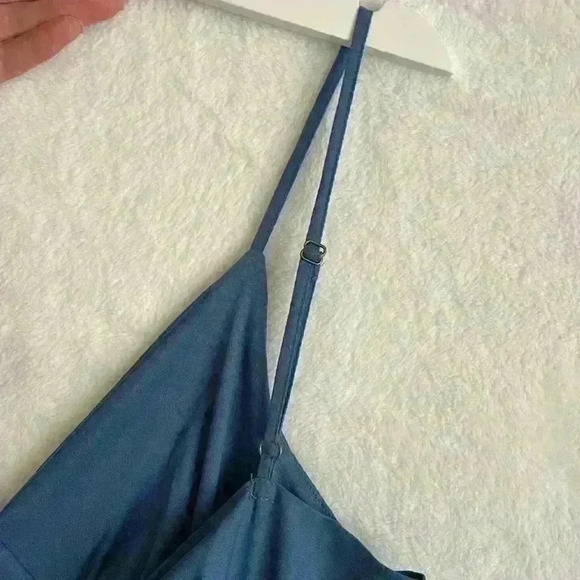 Jessica Simpson V front elastic waist open tie back tiered dress  size XS - Picture 5 of 5